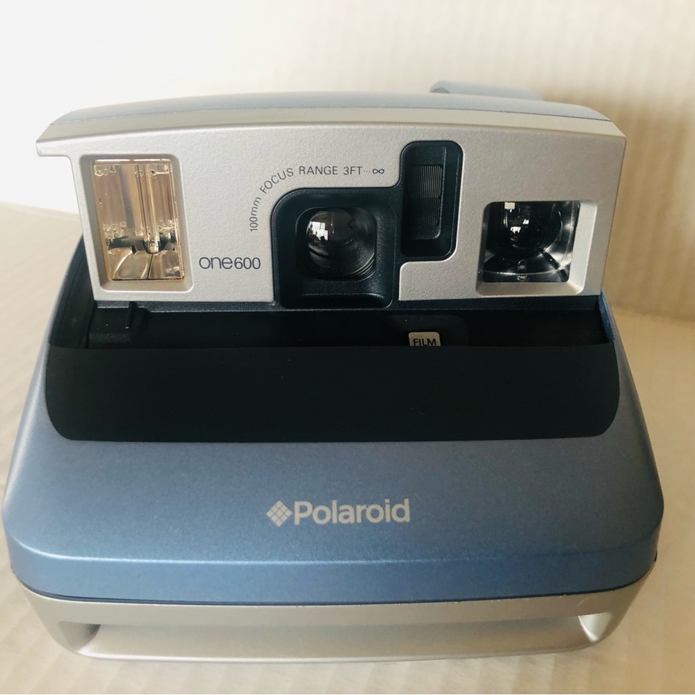 Retro Blue Polaroid Instant Camera “ONE600” 100mm